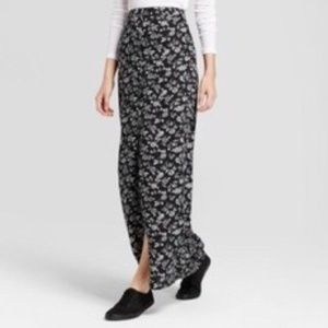 Button Front Maxi Skirt Black & White Floral